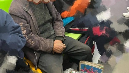 北京地铁，永远欢迎沾着泥巴的普通劳动者！