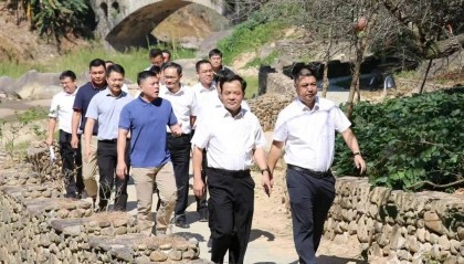 东莞市清溪镇委书记赵胤率队到揭阳揭西调研