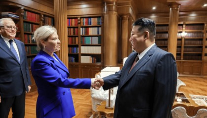 这场重要活动,金正恩再次携女出席