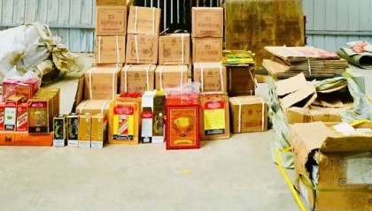 “3个月没敢做，今天刚做12瓶……”直击捣毁制售假酒窝点现场