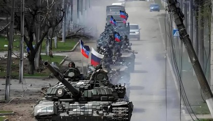 眼含热泪抚棺木,朝鲜领导人自己很清楚,安排不好阵亡将士的身后事,后果可能不堪设想