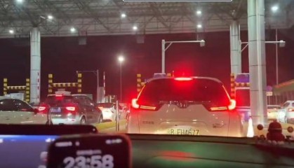 司机卡点下高速失败付1500元!怎样做能省钱?老司机支招