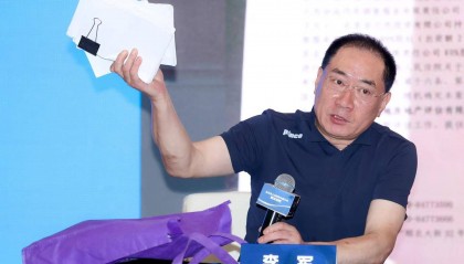 歌手陈红前夫李军再度控诉“被掏空巨额财产” 双方10年来屡次互诉，李军多次被限高