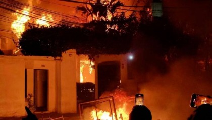 逃离尼泊尔:看到“中国边检”,悬着的心终于放下