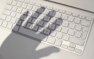 48次举报、32次成功，谁该为“未拦截的网暴”负责？