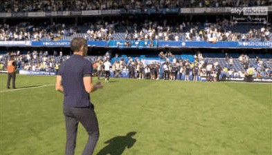 尴尬！水晶宫主帅格拉斯纳赛后与格伊打招呼，球员未回应