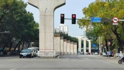 柳州轻轨墩柱将被拆除,系落马市委书记拍板“政绩工程”,被当地人戏称“幻想柱”