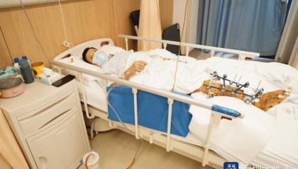 失血过半!深圳男子被三四百斤模具砸到,医生全力抢救