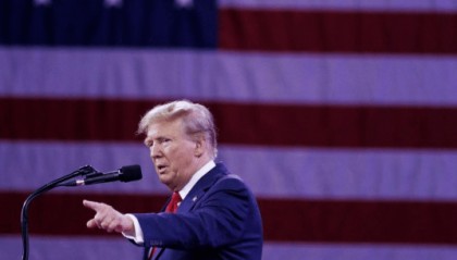 投票结果7:4!特朗普迎来惨败,美国法院正式裁定:他无权对中印等国加征关税