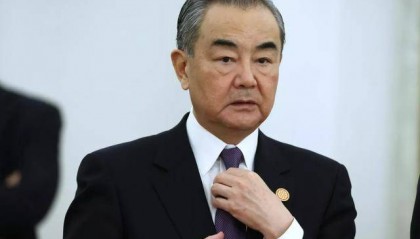 王毅还没到，自身难保的石破茂开始收买中国人，拿台湾问题刷好感