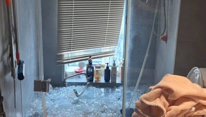 洗澡时突然爆炸,女子手筋断裂,多处缝针……家里有它快自查