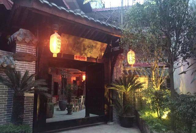 5年前，因一封离职信火遍全网的女教师，如今过得怎么样了？