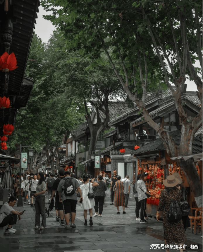 8-9月成都旅游4天怎么玩？成都爆火四日游路线，去玩不踩雷！