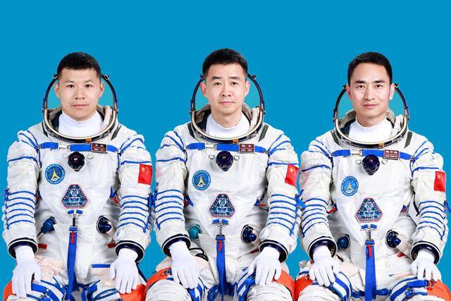 神舟二十号航天员乘组三人确定，河南老乡陈冬、陈中瑞将飞天
