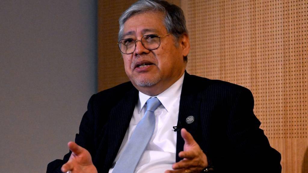 东盟峰会上，菲律宾总统态度大变，向中国释放“求和”信号，中方立场坚定！