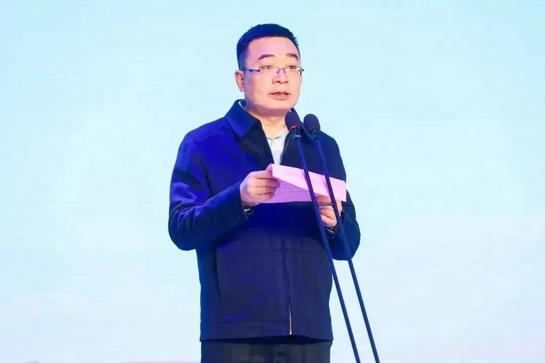 正式发文！轨道交通集团原董事长被免职