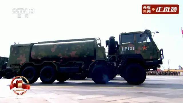 不装了!一口气看完九三大阅兵武器装备!谁说我们一个也不认识?