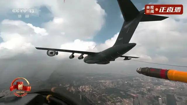 不装了!一口气看完九三大阅兵武器装备!谁说我们一个也不认识?