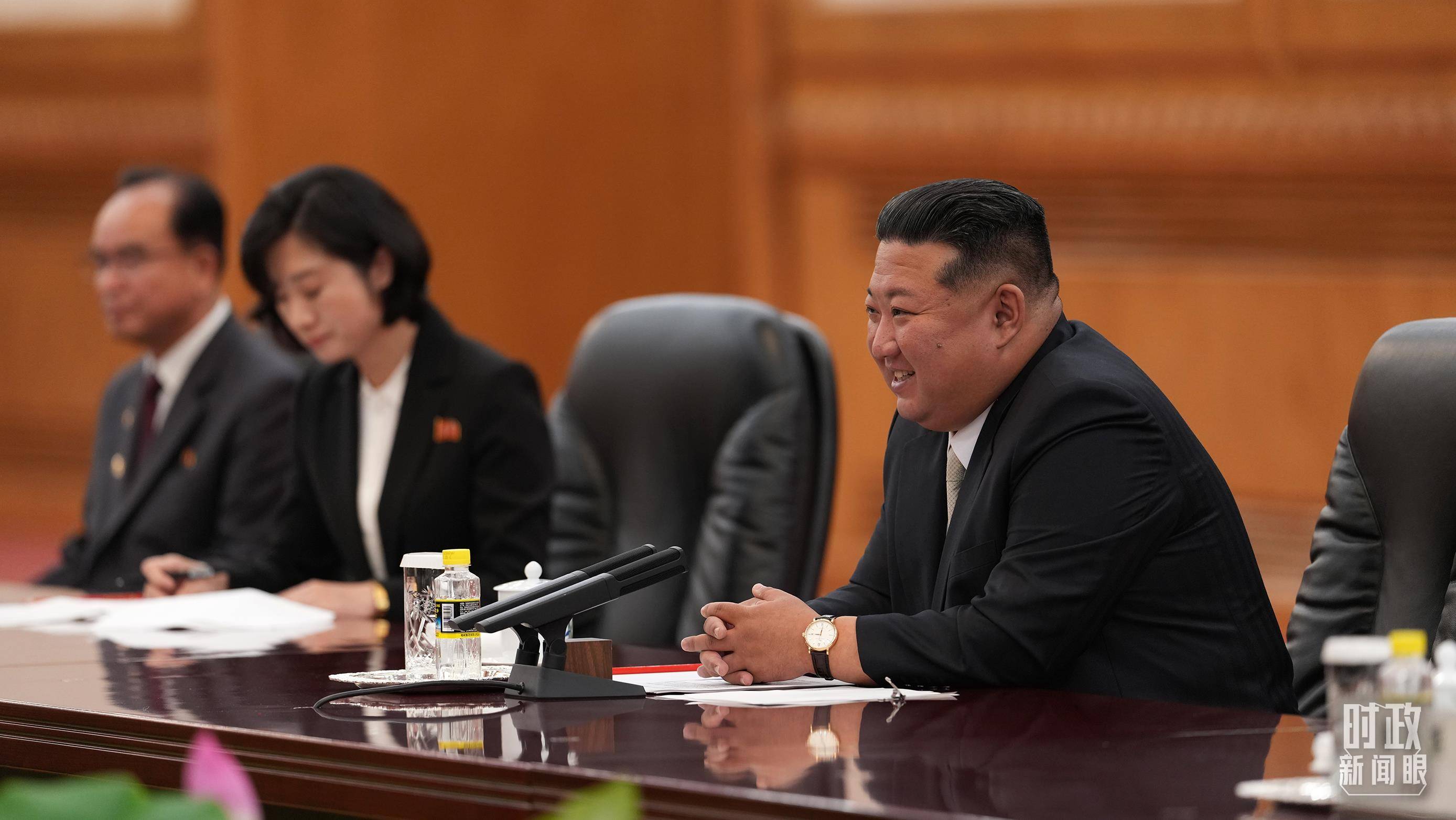 时政新闻眼丨从“上合”到“九三”,习近平鲜明宣示这8个字