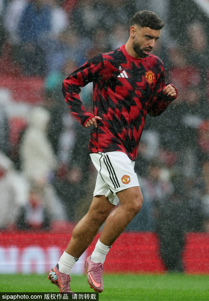 攻守异位!阿莫林曼联一度只排第14,今绝杀利物浦仅少对手2分