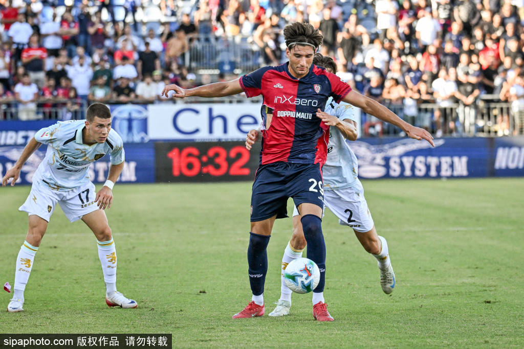 马切吉亚尼点评莱奥:远射破门并非不可阻挡,争议点球引发讨论