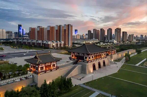 刘宁在洛阳市领导干部会议上强调：牢记殷殷嘱托 勇于担当作为 奋力建强中原城市群副中心城市