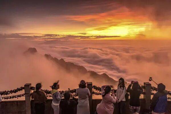 刘宁在洛阳市领导干部会议上强调：牢记殷殷嘱托 勇于担当作为 奋力建强中原城市群副中心城市