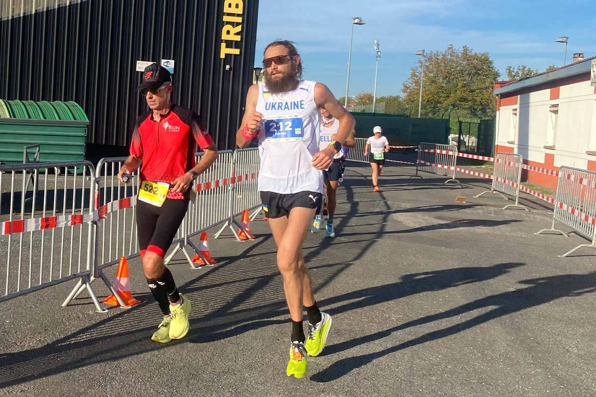 24小时狂奔278.622公里！ 46岁女将打破女子24小时超马世界纪录