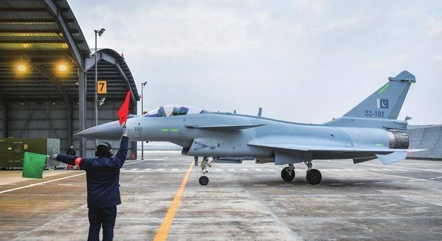 印尼采购歼-10，引发印度的焦虑！印媒：印尼买歼10是灾难，若开战将自食苦果