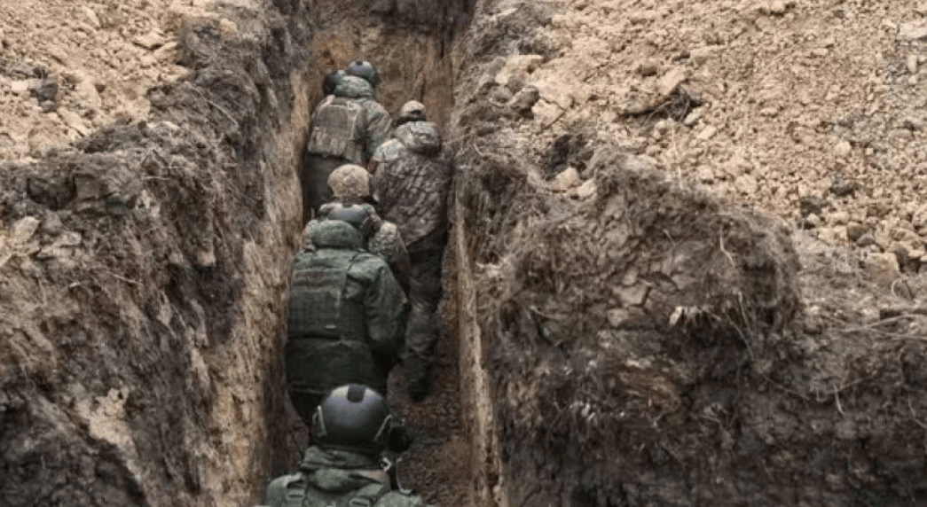 俄军逆天打法根本防不住!俄乌爆发矿井血战,普京连夜宣布大消息