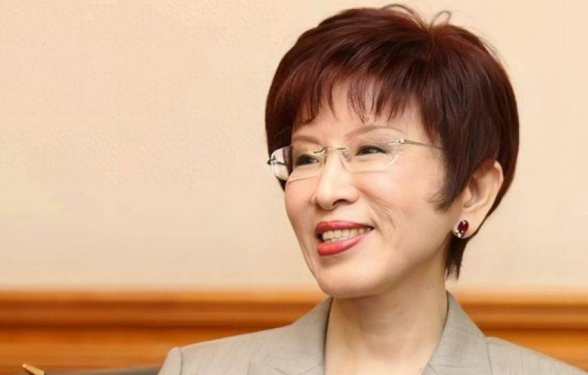 两岸统一众望所归!台湾岛内掀起入党潮,869人加入国民党,洪秀柱出面促统,果然没让大陆失望!