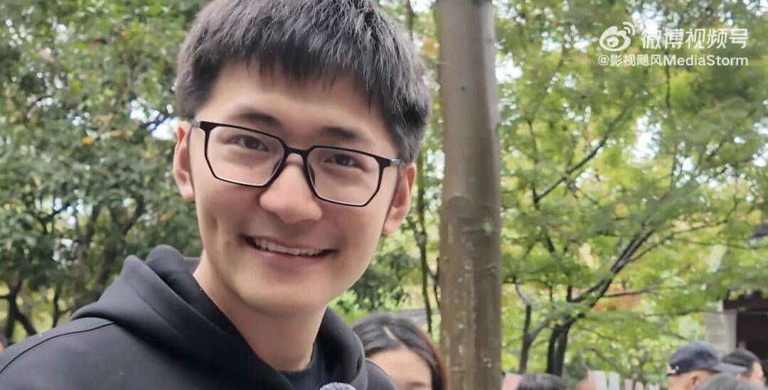 公司营业额已过亿!29岁影视飓风Tim在杭州相亲角被大妈吐槽学历低还离异